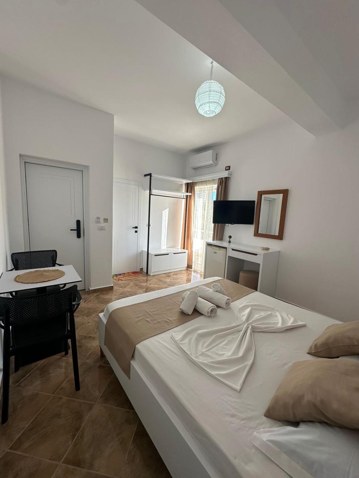 Seli'S Villa Ksamil Eksteriør billede